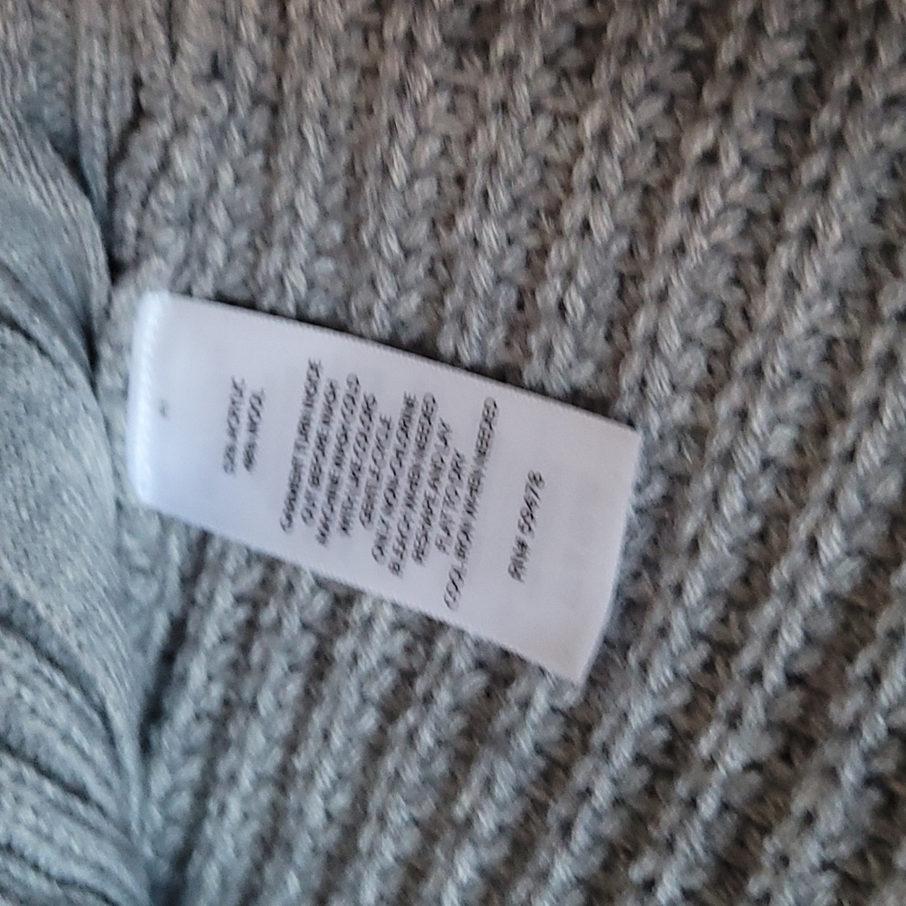 Ribbed Turtleneck Sweater - Picture 4 of 8